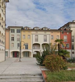 Foto Appartamento in Via Bartolomeo Stefani, Mantova Due Pini - Te Brunetti