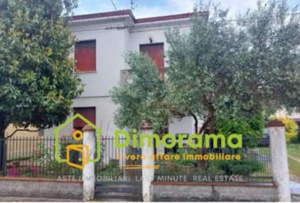 Foto Appartamento in Via Bendandi 6 47034 Forlimpopoli FC Italia 6, Centro