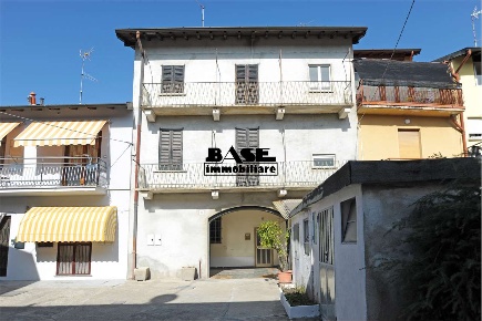 Foto Appartamento a Lurate Caccivio di 170 m² con 5 locali in vendita