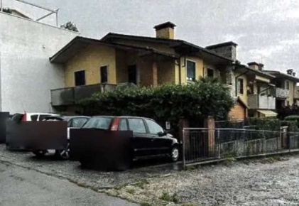 Foto Appartamento in Via Trento, Piovene Rocchette di 122 m² con 6 locali