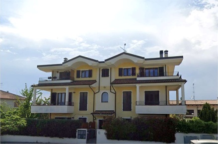 Foto Appartamento in Strada delle Caminate, San Costanzo Caminate di 81 m²