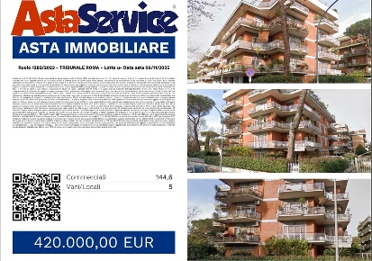 Foto Appartamento in Via Gaio Menio 41, Roma Cinecittà di 144 m² in vendita