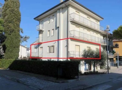 Foto Appartamento in Piazza Piave, Caorle Centro di 113 m² con 8 locali