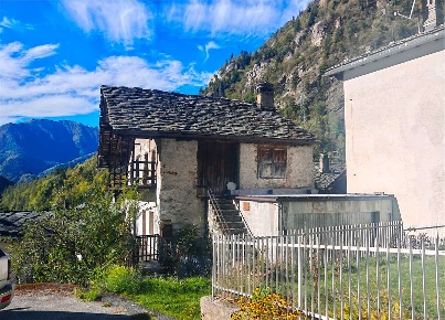 Foto Casa indipendente in Località Zeimalavilla, Gaby Centro di 160 m²