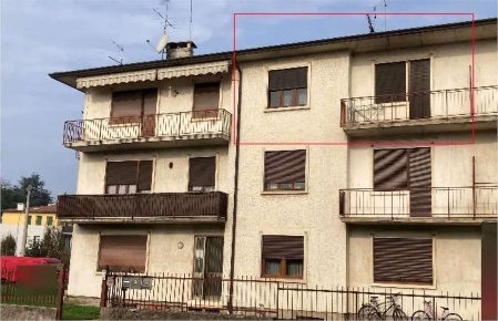Foto Appartamento in Via Clementi, Malo Centro di 98 m² con 6 locali