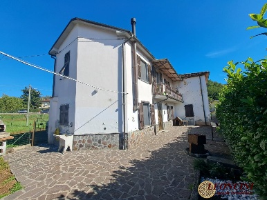Foto Case semi ndipendenti in Via Nazionale, Filattiera Centro di 81 m²