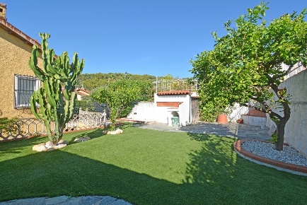 Foto Appartamento in Piazza Sant'Anna 1, San Bartolomeo al Mare Centro