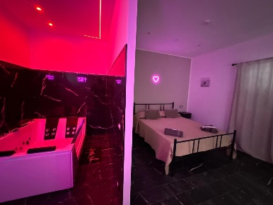 Foto Appartamento in Via Colonna Rotta, Palermo Zisa di 48 m² con 2 locali