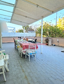 Foto Appartamento in Via Renato Natali, Livorno Salviano di 100 m²