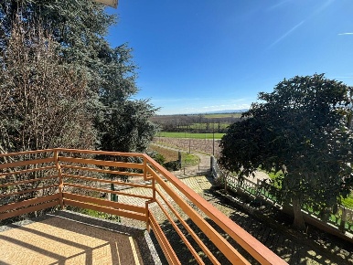 Foto Villa bifamiliare a Castel San Giovanni di 144 m² con 4 locali