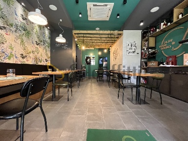 Foto Locale commerciale a Catanzaro Catanzaro Lido di 75 m² con 2 locali