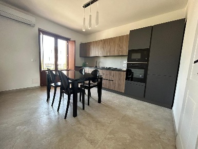 Foto Appartamento a Treglio Centro di 150 m² con 7 locali in vendita