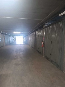 Foto Posti auto in Viale Lunigiana, Aulla Centro di 32 m² con 2 locali