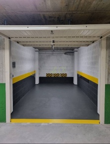 Foto Posti auto a Courmayeur di 20 m² in vendita