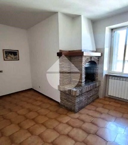 Foto Appartamento in Via San Martino, Ronciglione di 85 m² con 3 locali