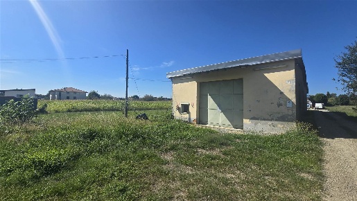 Foto Laboratorio in Via delle rovere  31, Candelo di 300 m² con 3 locali