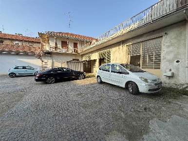 Foto Negozio in Via adige 4, Vigevano Corso Novara, Stadio di 316 m²