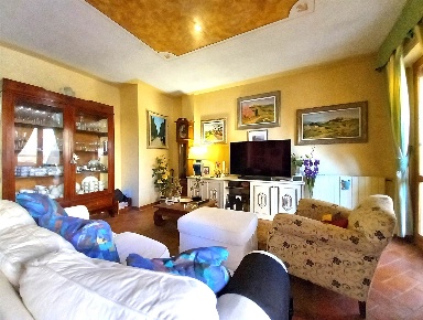 Foto Appartamento a Castagneto Carducci Donoratico di 130 m² con 6 locali