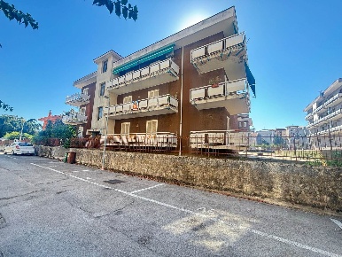 Foto Appartamento in Via Roma 420, Bellizzi Centro di 115 m² con 4 locali