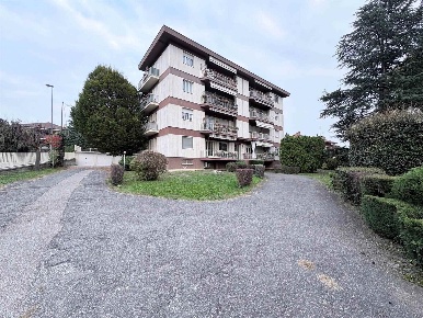 Foto Appartamento in Via Giacomo Grosso 10, Chieri Roaschia di 110 m²