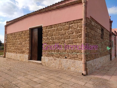 Foto Villa unifamiliare a Misiliscemi Rilievo di 202 m² con 5 locali