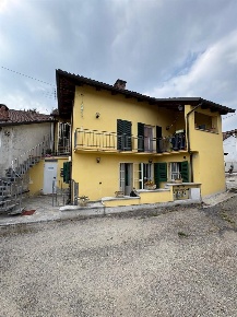 Foto Appartamento in FRAZIONE REVIGNANO, Asti Palucco di 88 m² con 4 locali