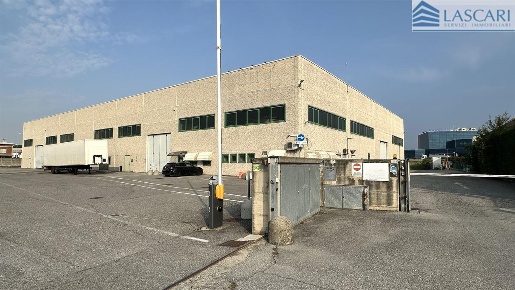 Foto Capannone industriale a Grassobbio di 6320 m² in affitto