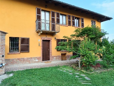Foto Casa indipendente a Mongardino di 210 m² con 5 locali in vendita