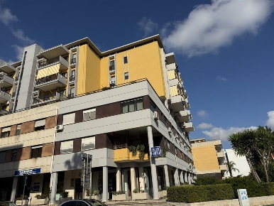 Foto Appartamento in VIA DELLA REPUBBLICA, Modugno di 131 m² con 4 locali