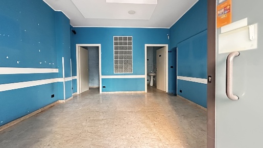 Foto Locale commerciale in VIA NITTI 95 - 97, Taranto Borgo di 50 m²