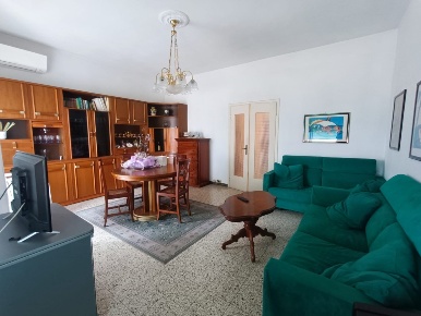 Foto Appartamento a Massa Centro di 126 m² con 4 locali in vendita