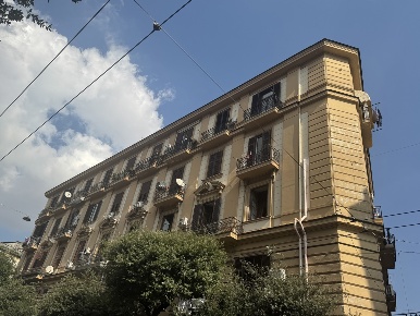 Foto Appartamento in Via Benedetto Cairoli 60, Napoli Arenaccia di 110 m²