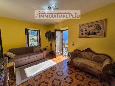Foto Appartamento in VIA SANTA LUCIA, Peio Comasine di 86 m² con 3 locali