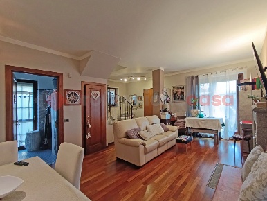 Foto Villa singola in pianelle, Comignago di 200 m² con 4 locali in vendita