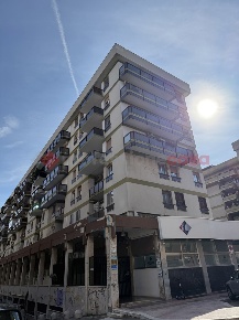 Foto Appartamento in Via devitofrancesco 2/n-5, Bari Carrassi di 181 m²