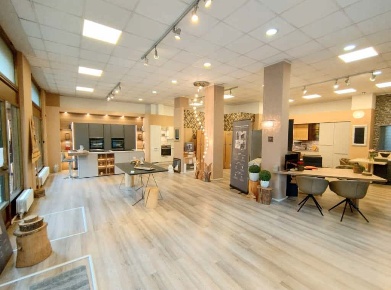 Foto Negozio in Via della Repubblica 1/G, Corbetta Semicentro, Isola