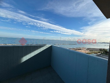 Foto Appartamento in R. Leoncavallo, Bari San Girolamo di 110 m² in vendita
