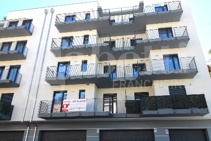 Foto Appartamento in Via Ferrara 5, Arzano di 101 m² con 3 locali