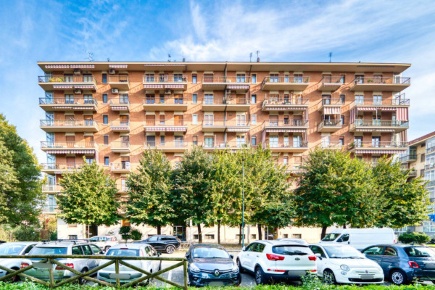 Foto Appartamento in Via FORLI' 20, Torino Lucento di 40 m² con 2 locali
