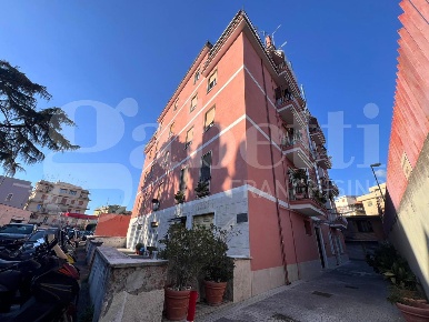Foto Appartamento in Via dei Feltreschi 18, Roma Pisana - Bravetta di 82 m²