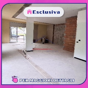 Foto Locale commerciale a Arezzo di 80 m² con 1 locali in vendita