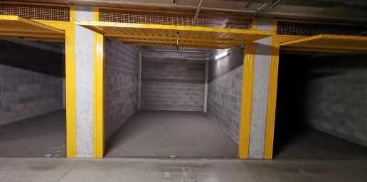 Foto Box a Milano Dergano di 36 m² con 2 locali in vendita