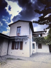 Foto Appartamento a Vecchiano di 91 m² con 6 locali in vendita