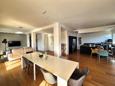 Foto Attico a Santa Croce sull'Arno Centro di 150 m² con 5 locali