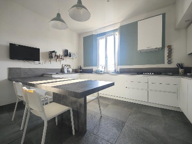 Foto Villa unifamiliare a Fucecchio Centro di 435 m² con 13 locali