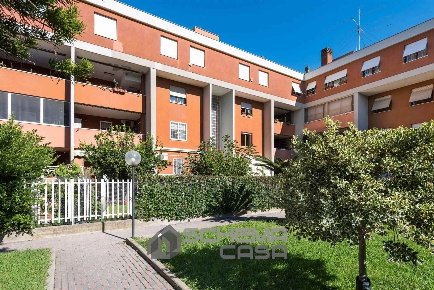 Foto Appartamento in Via Padre Massaruti  304, Roma Casal Palocco di 107 m²