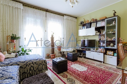 Foto Appartamento a Casalserugo di 96 m² con 6 locali in vendita