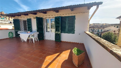 Foto Appartamento a Firenze Porta al Prato - San Jacopino di 120 m²