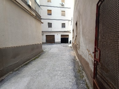 Foto Garage in VIA VILLA DI NAPOLI 8, Palermo di 230 m² con 3 locali