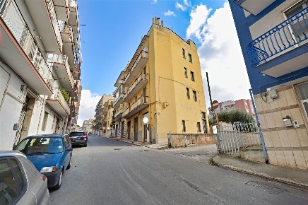 Foto Appartamento in Via Piave 49, Putignano di 120 m² con 4 locali